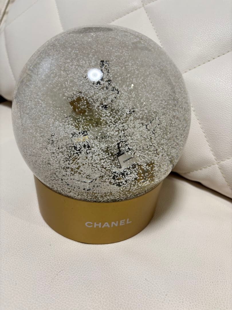 シャネル　電動ビッグスノードーム　ゴールド★ CHANEL ジャンク