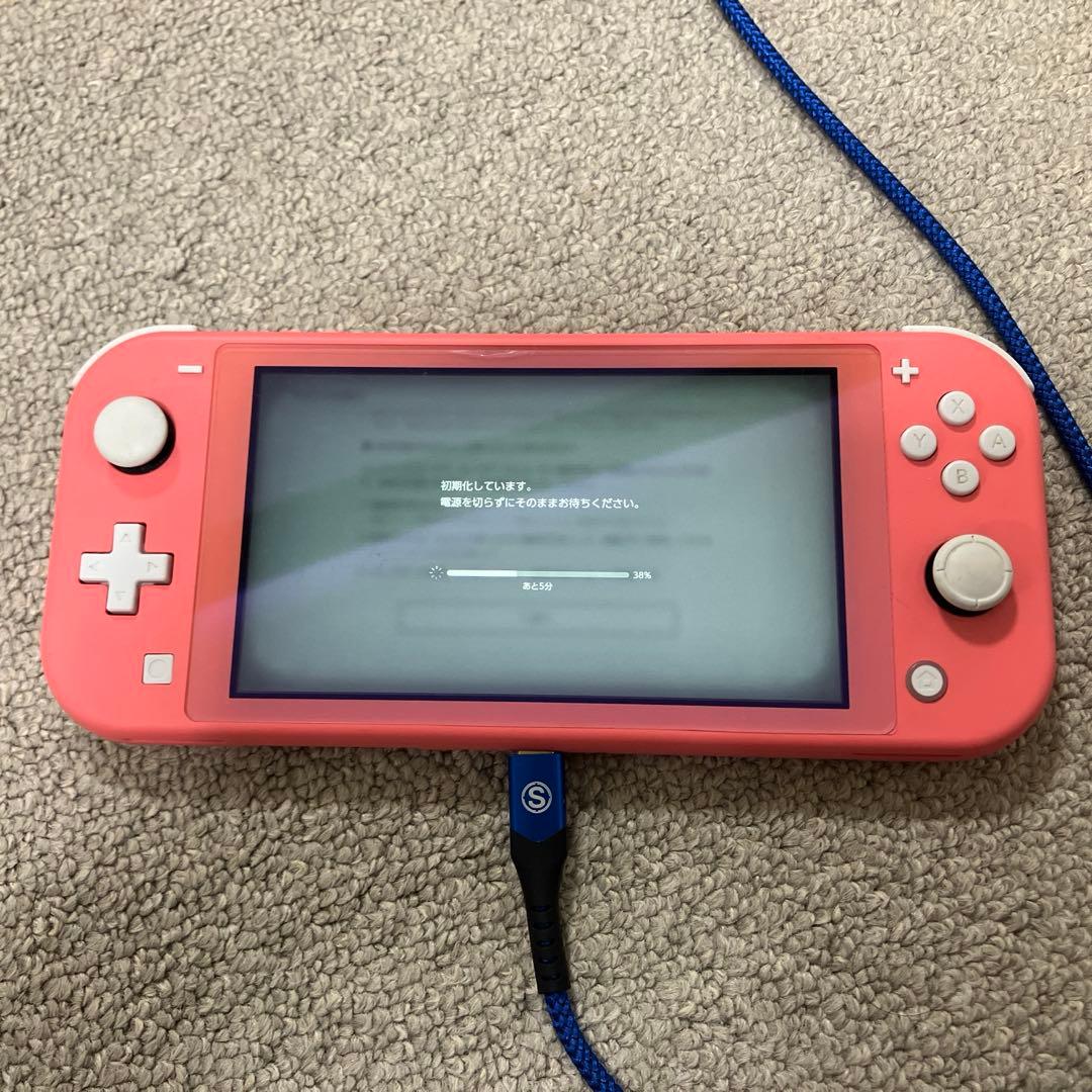 Nintendo switch lite coral ニンテンドースイッチライト
