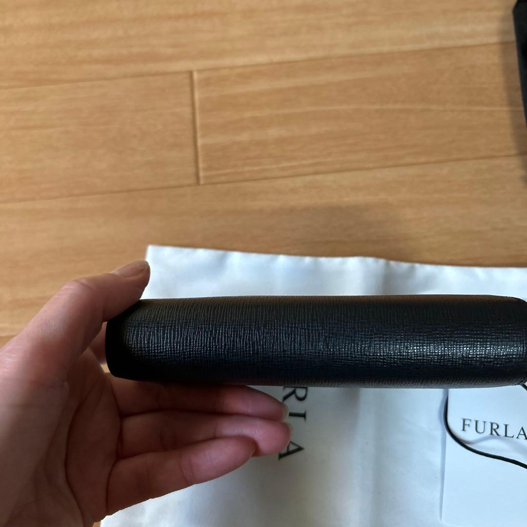 フルラ　二つ折り財布バビロンM ブラック黒　新品自宅保管FURLA L字