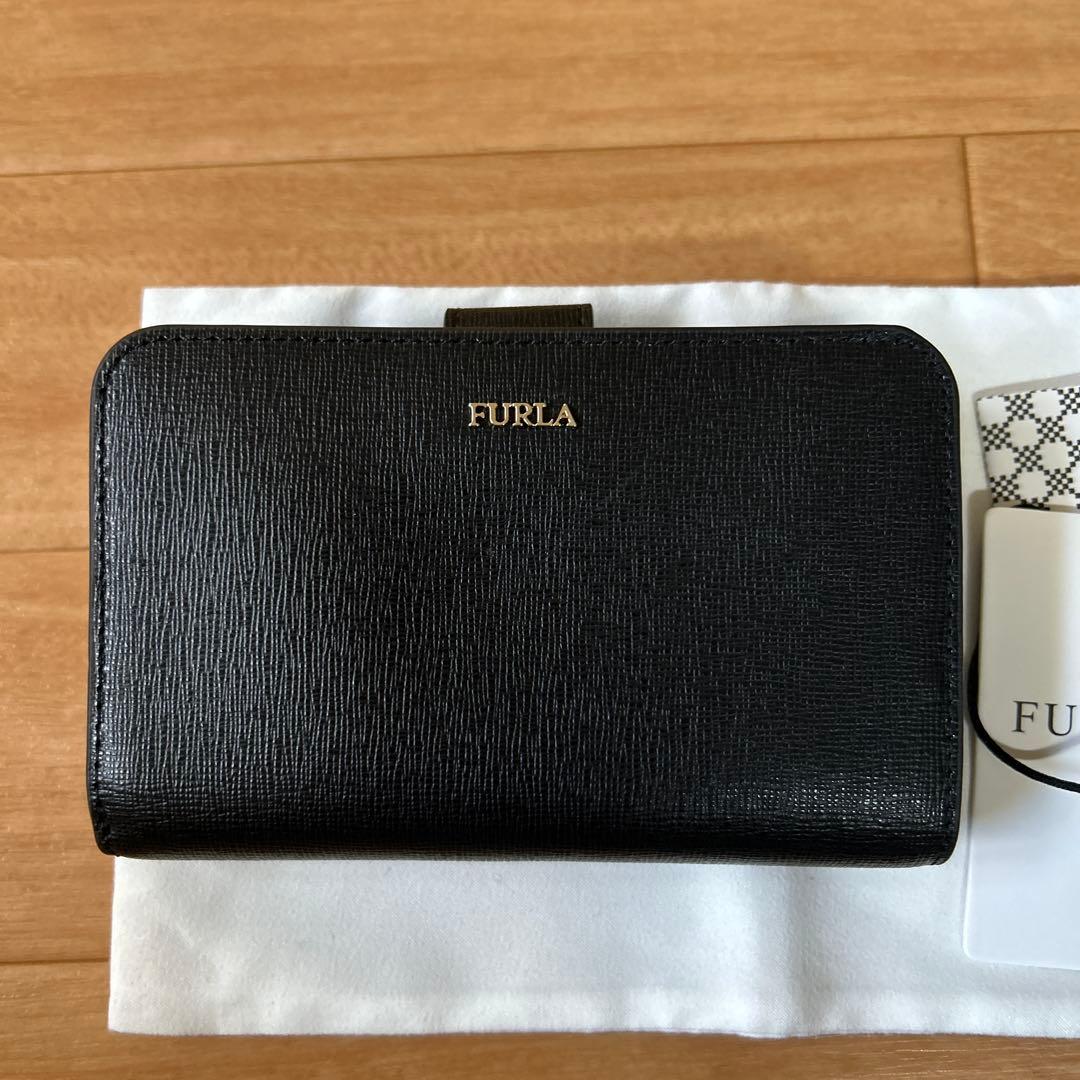フルラ　二つ折り財布バビロンM ブラック黒　新品自宅保管FURLA L字