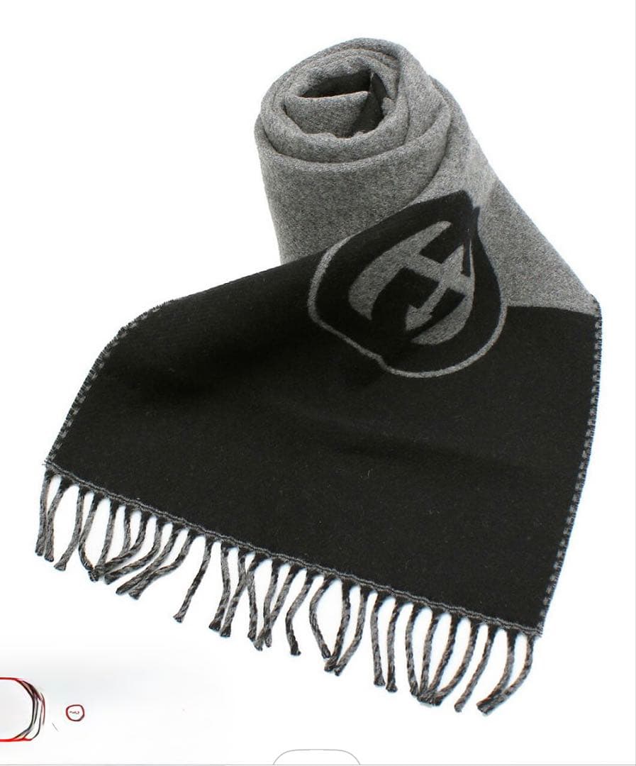 GUCCIインターロッキングGGマフラー