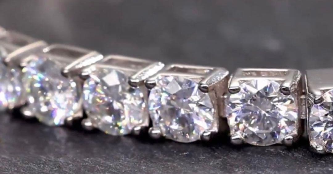 【話題独占】10ctモアサナイト×S925 テニスチェーンブレスレット／証明書付