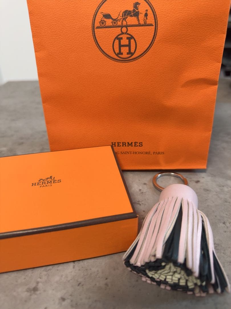 HERMES (エルメス)カルメンキーリング