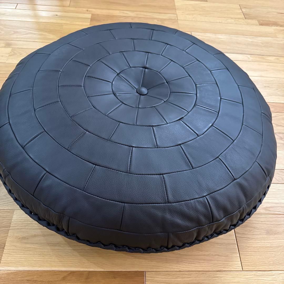 カンディハウス　レザークッション　革クッション　ブラック