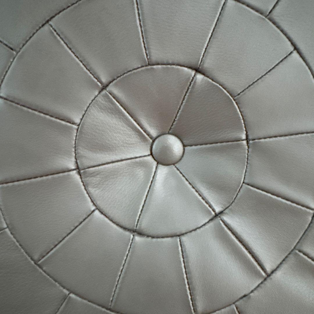 カンディハウス　レザークッション　革クッション　ブラック