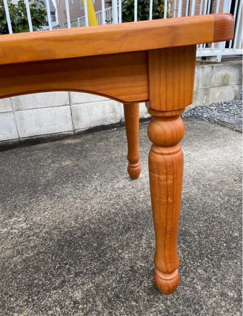 オールパイン　人気のカントリー　無垢材　ダイニングテーブル