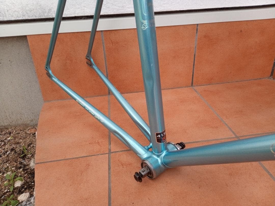 ガンウェル　ピストフレーム