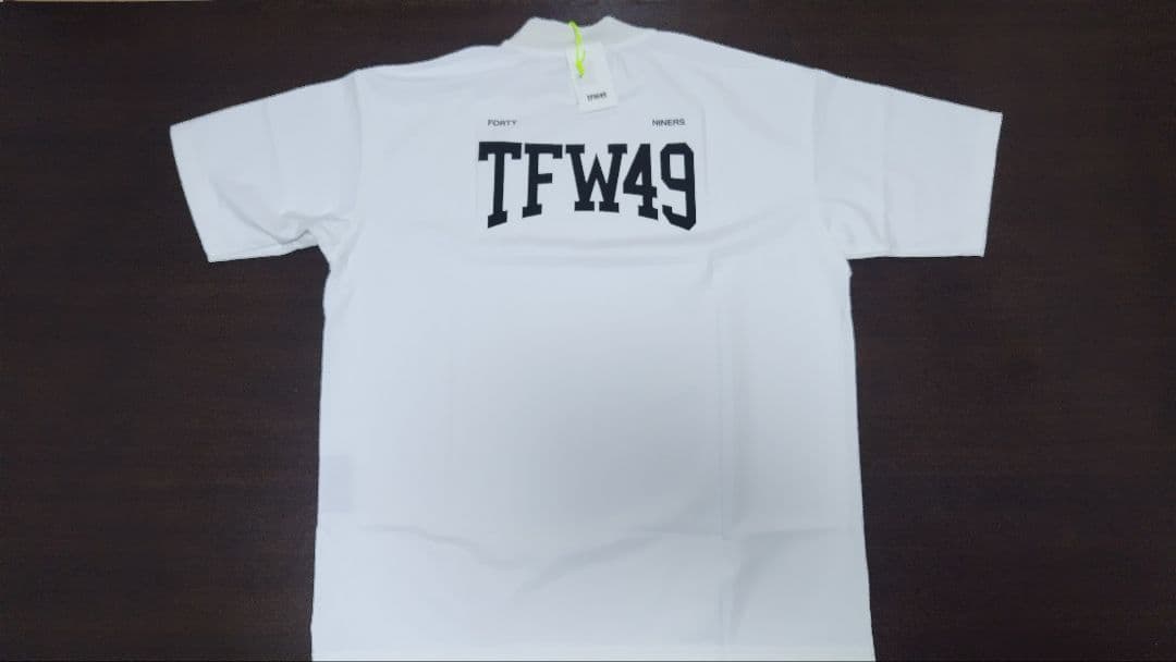 新品未使用　TFW49 ホワイトシャツ メンズウェア　モックネック