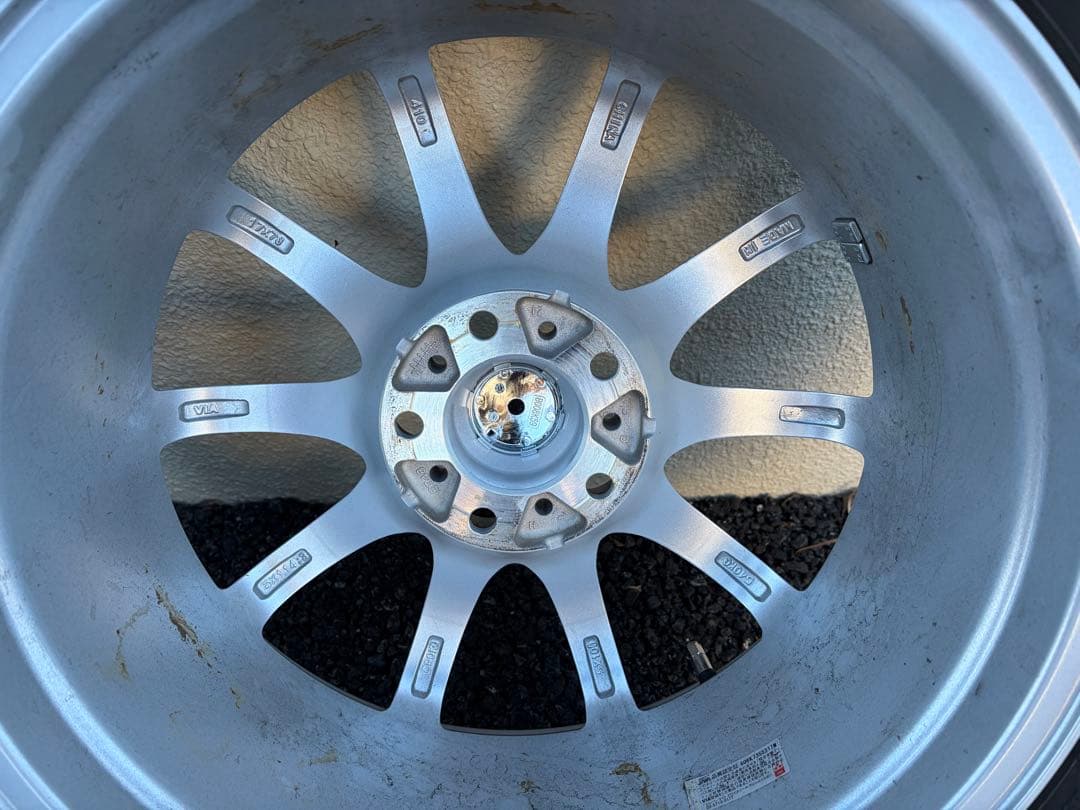 ラーメン丸215/60R17 96Q スタッドレス ホイール4本セット