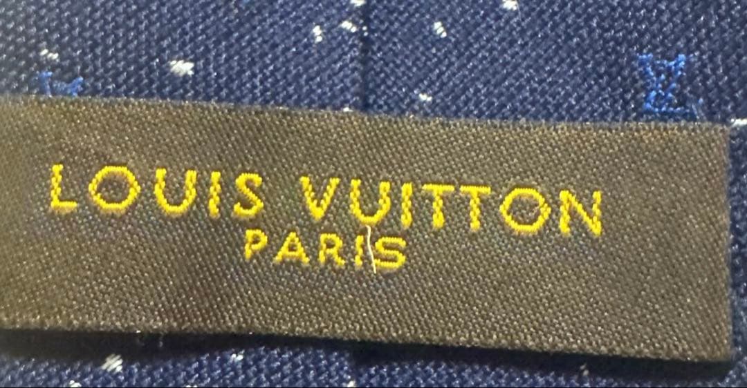 【未使用に近い】ルイヴィトン　ネクタイ　刺繍　ロゴ　モノグラム　ネイビー　肉厚