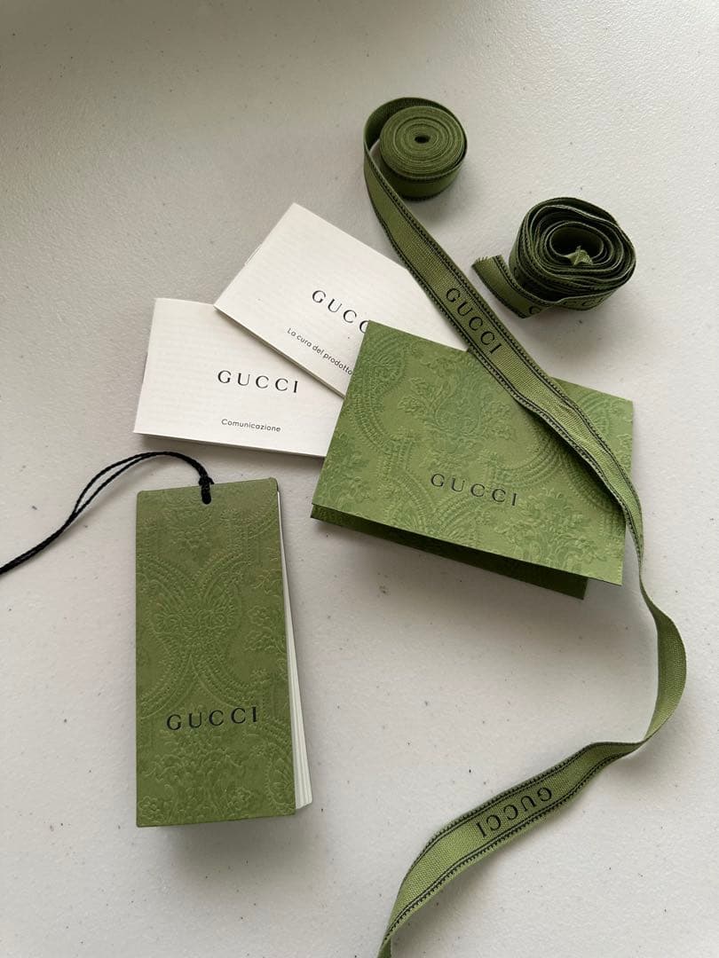 GUCCI レザー ボディバッグ ウエストポーチ　オリーブグリーン