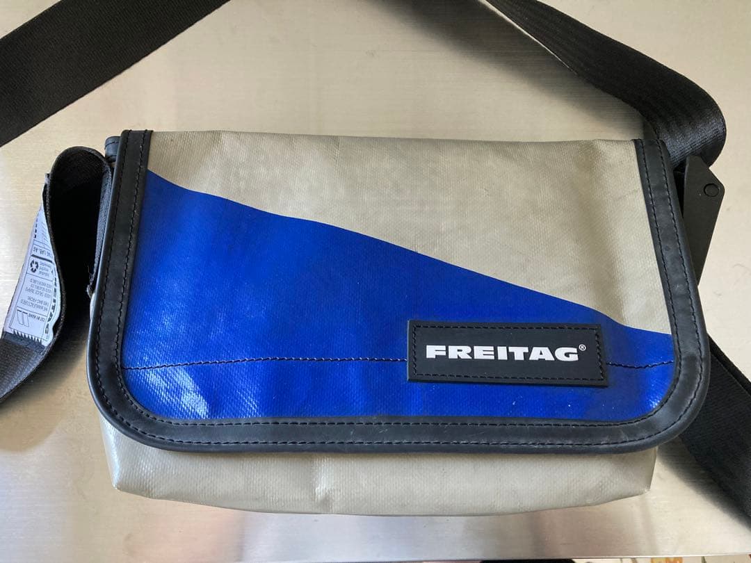 FREITAG F41HAWAII FIVE-0メッセンジャーバッグ グレー/青