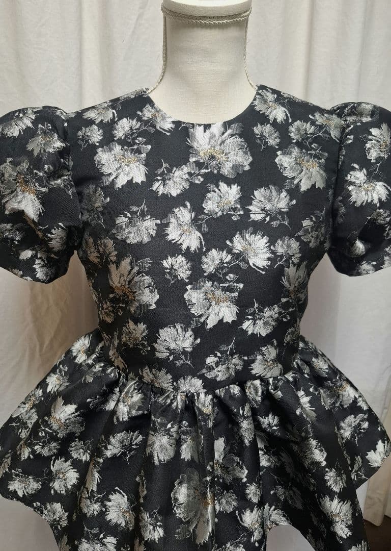 ジャガード ペプラムトップス