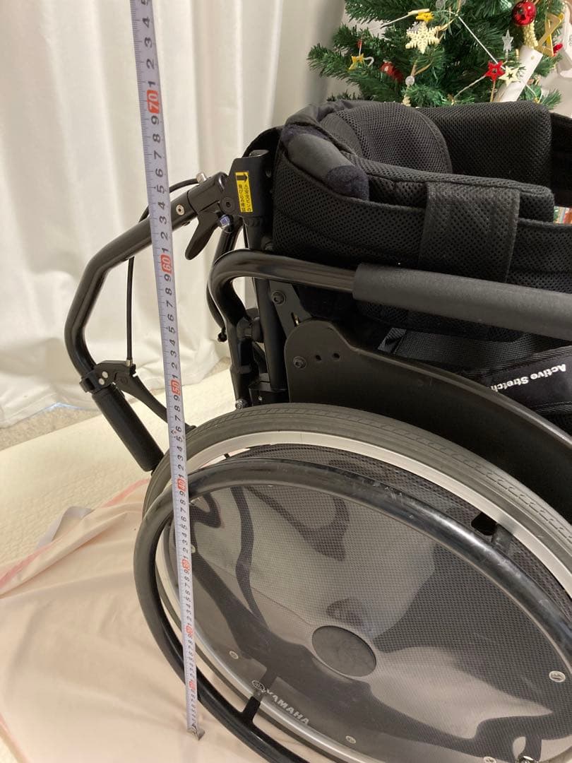 ミキ　フォース　子供用車椅子　22インチ