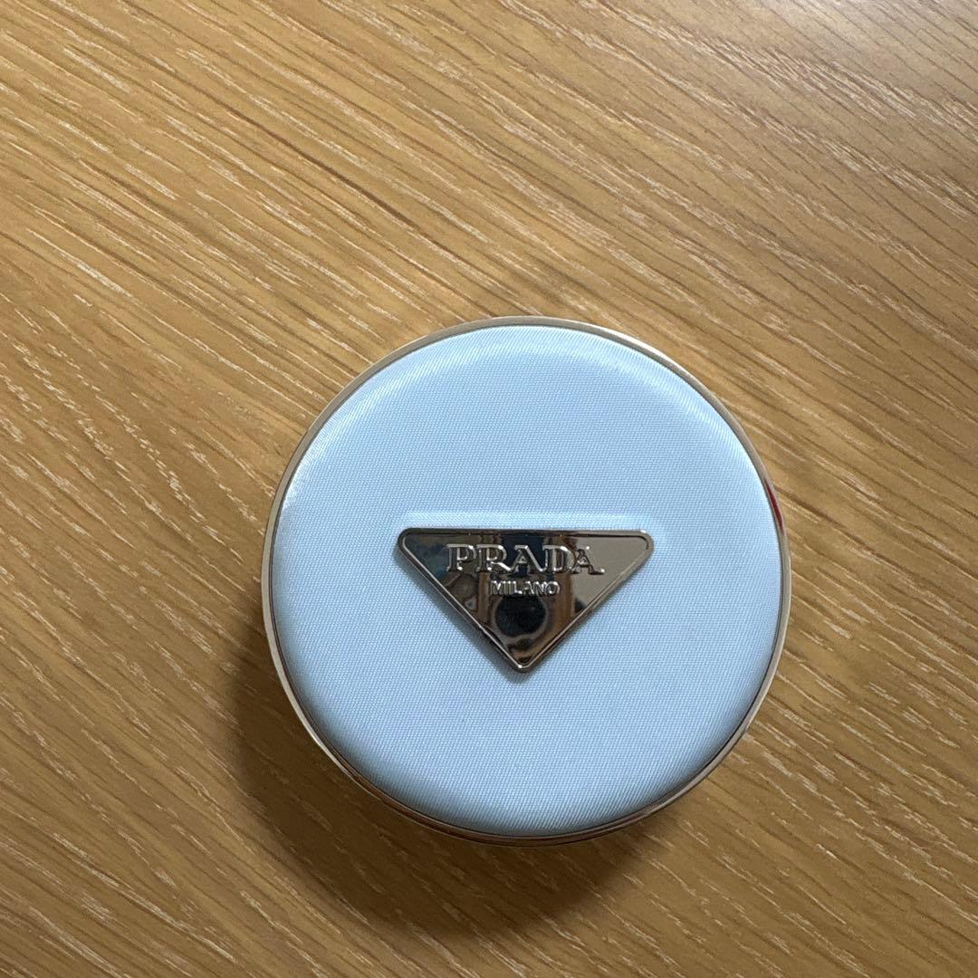 新品　PRADA AUGMENTED SKIN LN10 12g