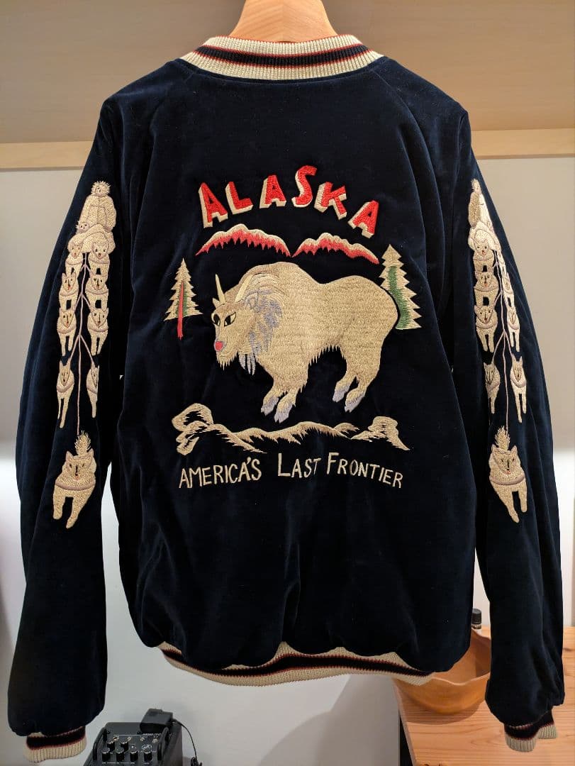 【別珍】アラスカ刺繍スカジャン 白熊 山羊 犬ぞり 濃紺色 リバーシブル