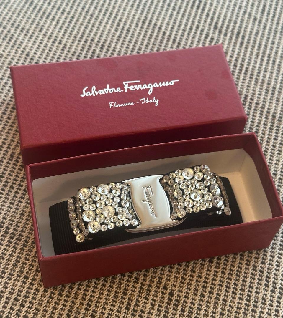 サルヴァトーレフェラガモ　バレッタ