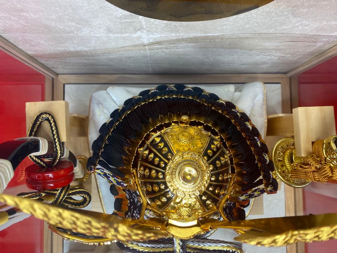 東京久月　五月人形　兜飾り　白木ガラスケース入