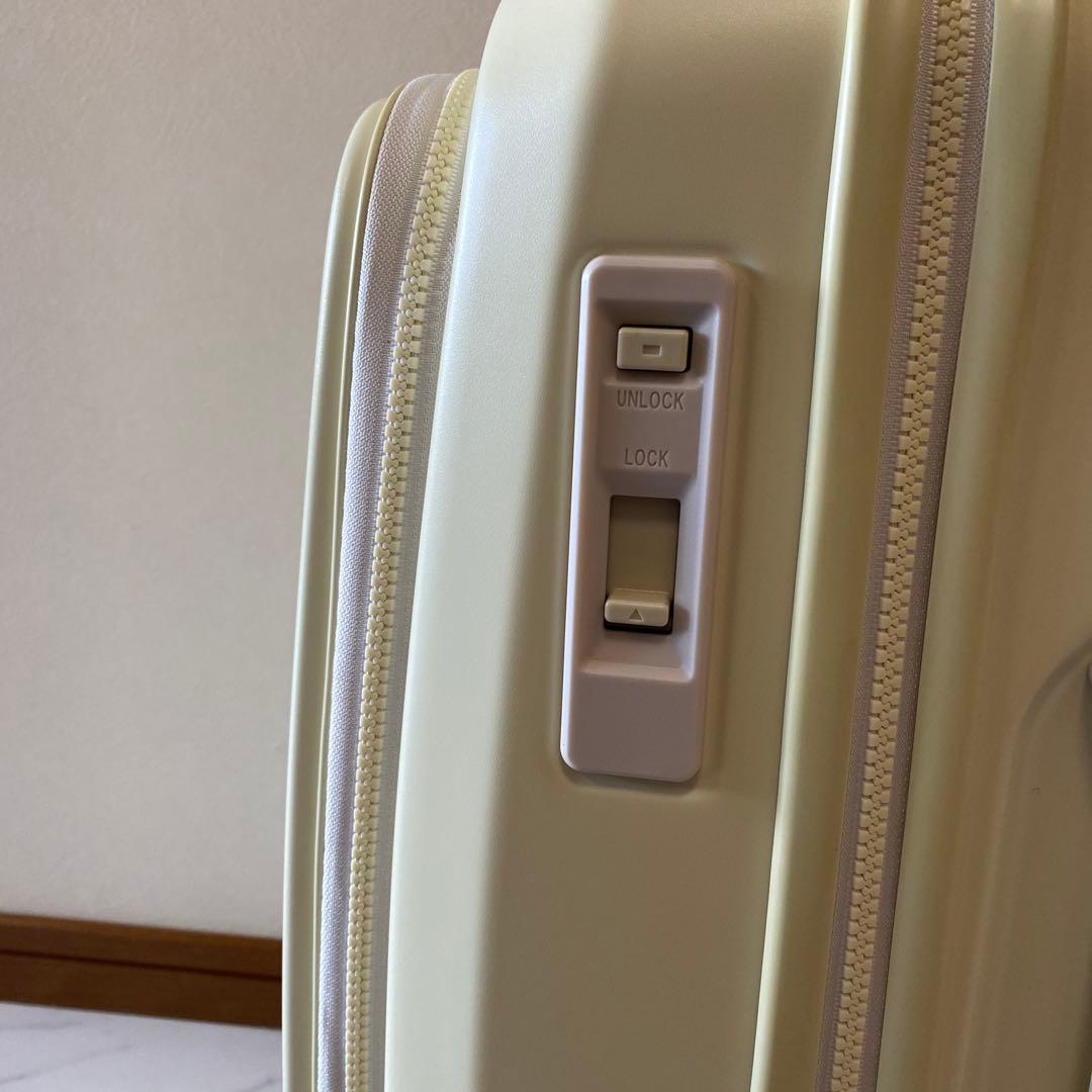 innovator スーツケース　Sサイズ38L 機内持ち込みサイズ