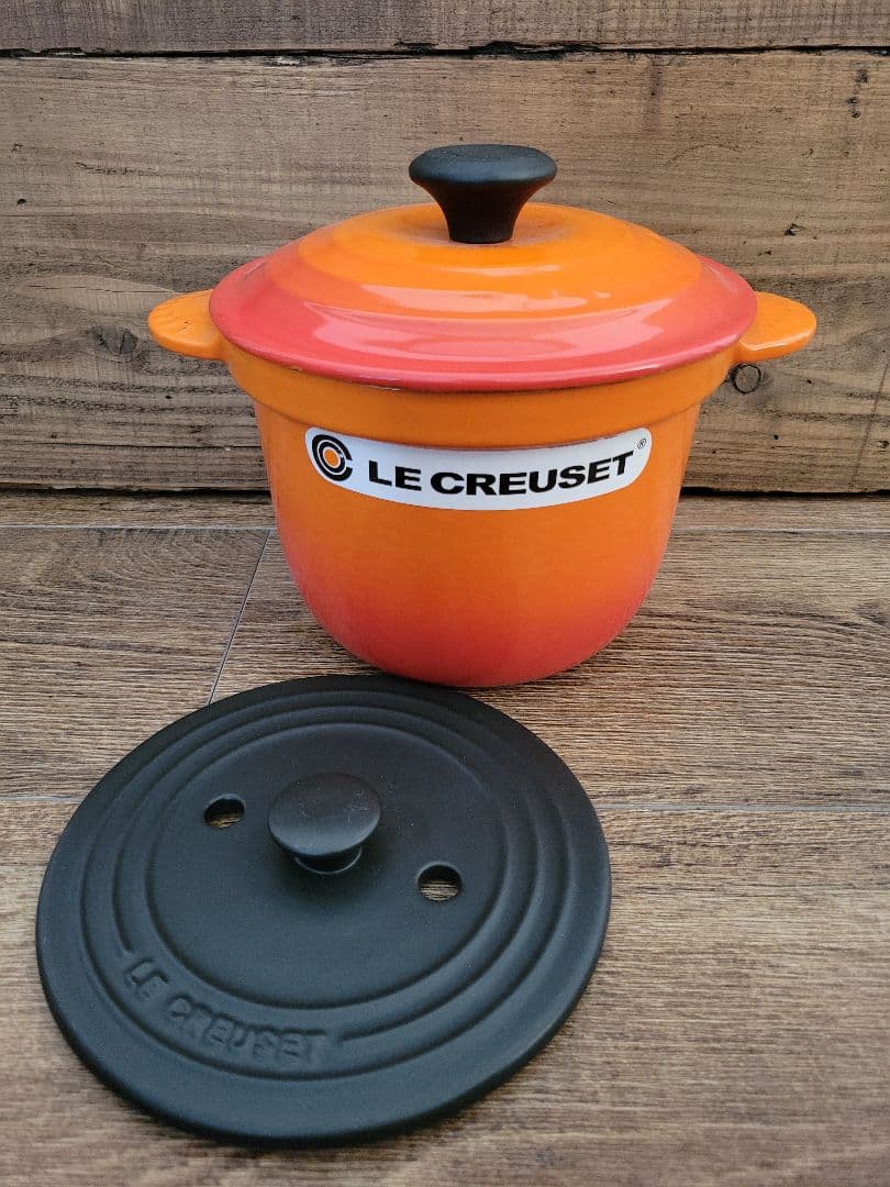 未使用 Le Creuset 両手鍋 ココット・エブリィ 18 インナーリッド付