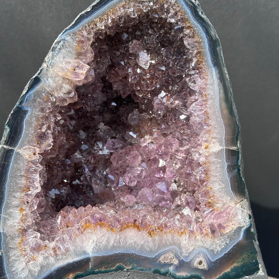 天然石 タイチンルチルクォーツ共生アメジストのドーム　置物共生G.82