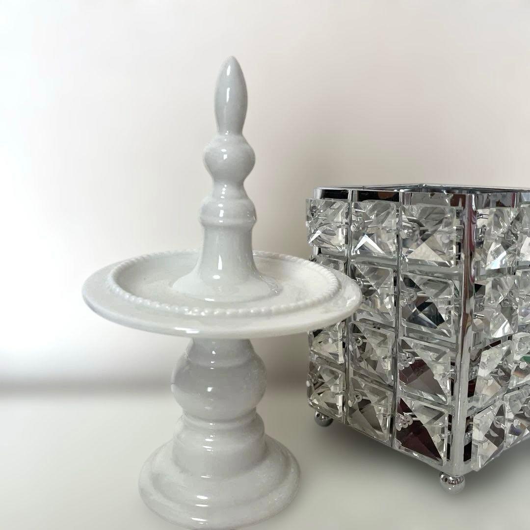 フレンチエレガント　アクセサリーホルダー　リングホルダー　陶器　アンティーク