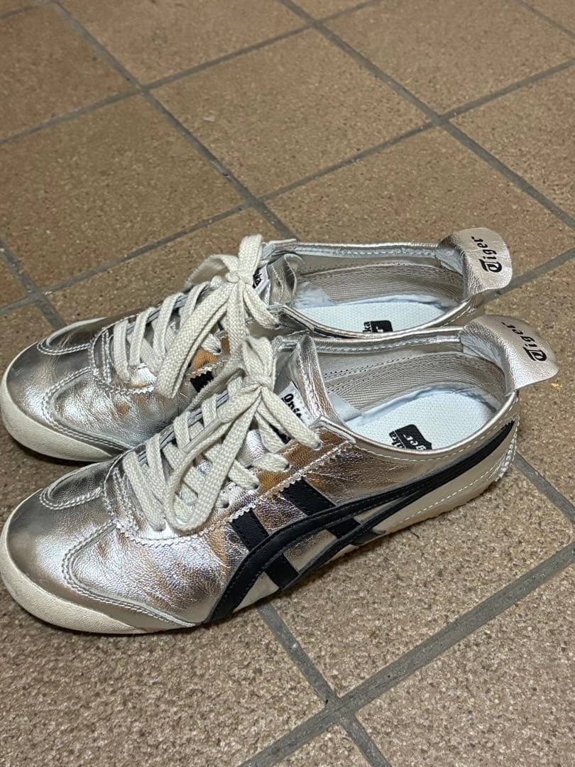 オニツカタイガー メキシコ66 シルバーブラック