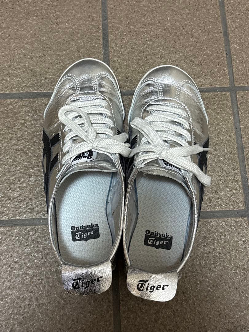 オニツカタイガー メキシコ66 シルバーブラック