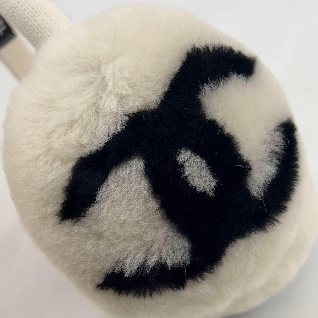 箱付 CHANEL シャネル イヤーマフ ムートン ココマーク ホワイト系