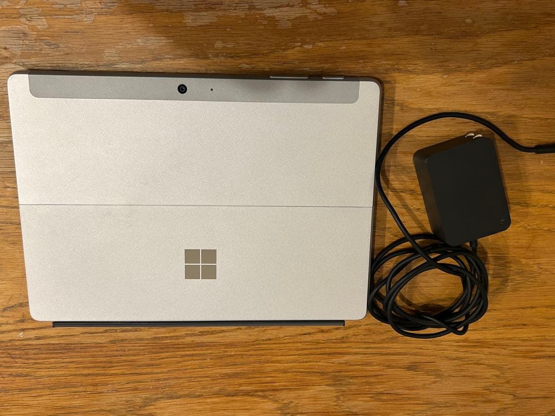 美品　完動品大幅値下　Microsoft Surface GO2 本体と充電器