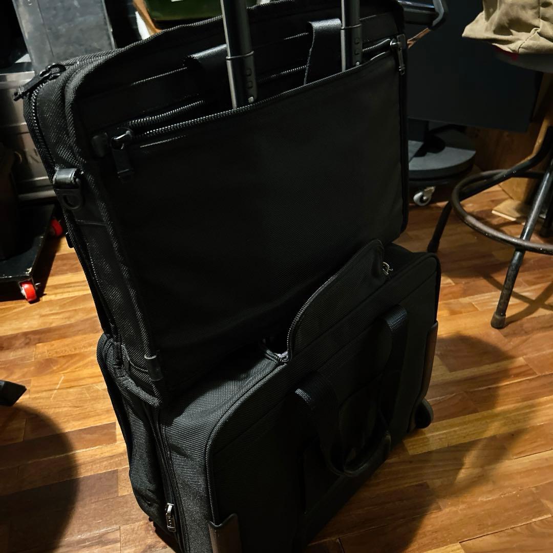TUMI 26103D4 ビジネスキャリー+ ブリーフケース26114DHセット