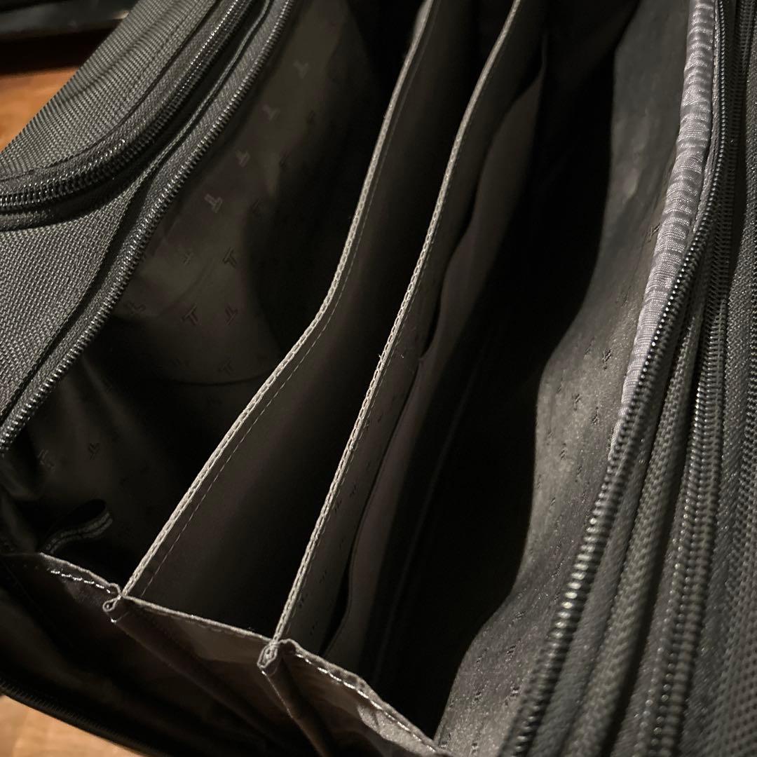 TUMI 26103D4 ビジネスキャリー+ ブリーフケース26114DHセット