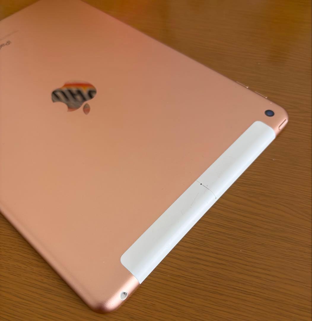 iPad ゴールド 本体　第6世代32GB Wi-Fi+Cellular