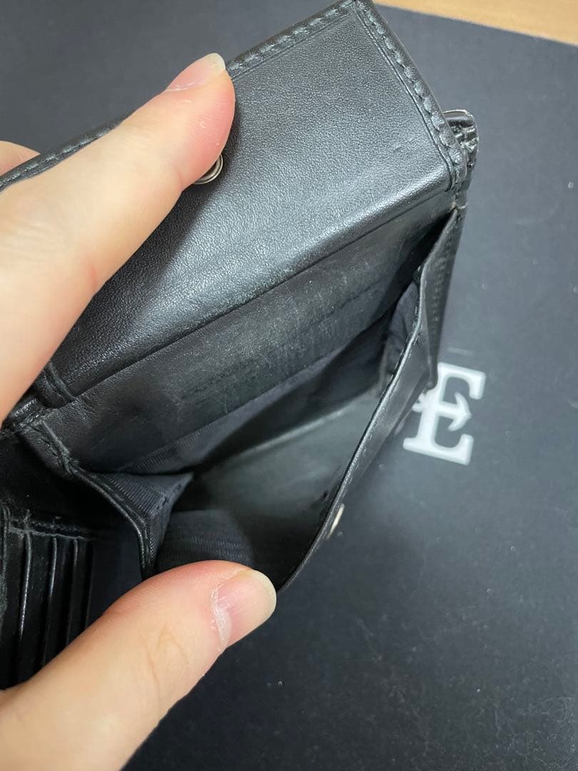 GUCCI スネークデザイン 二つ折り財布