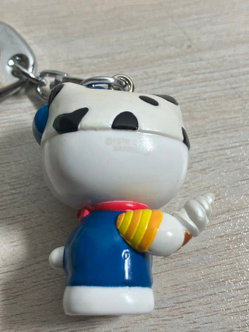 ご当地　HELLO KITTY 清里バージョン キーホルダー