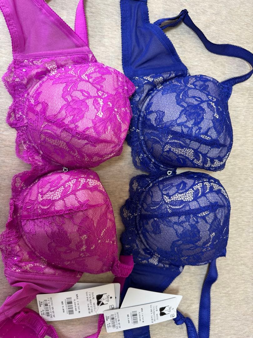 ブラデリスニューヨーク　上下4点セット