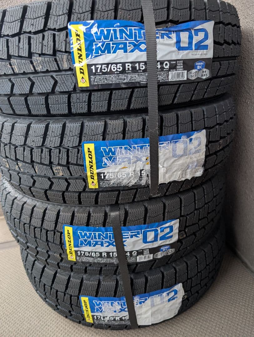 T.KDUNLOP WINTER MAXX 02 175/65 R15　①