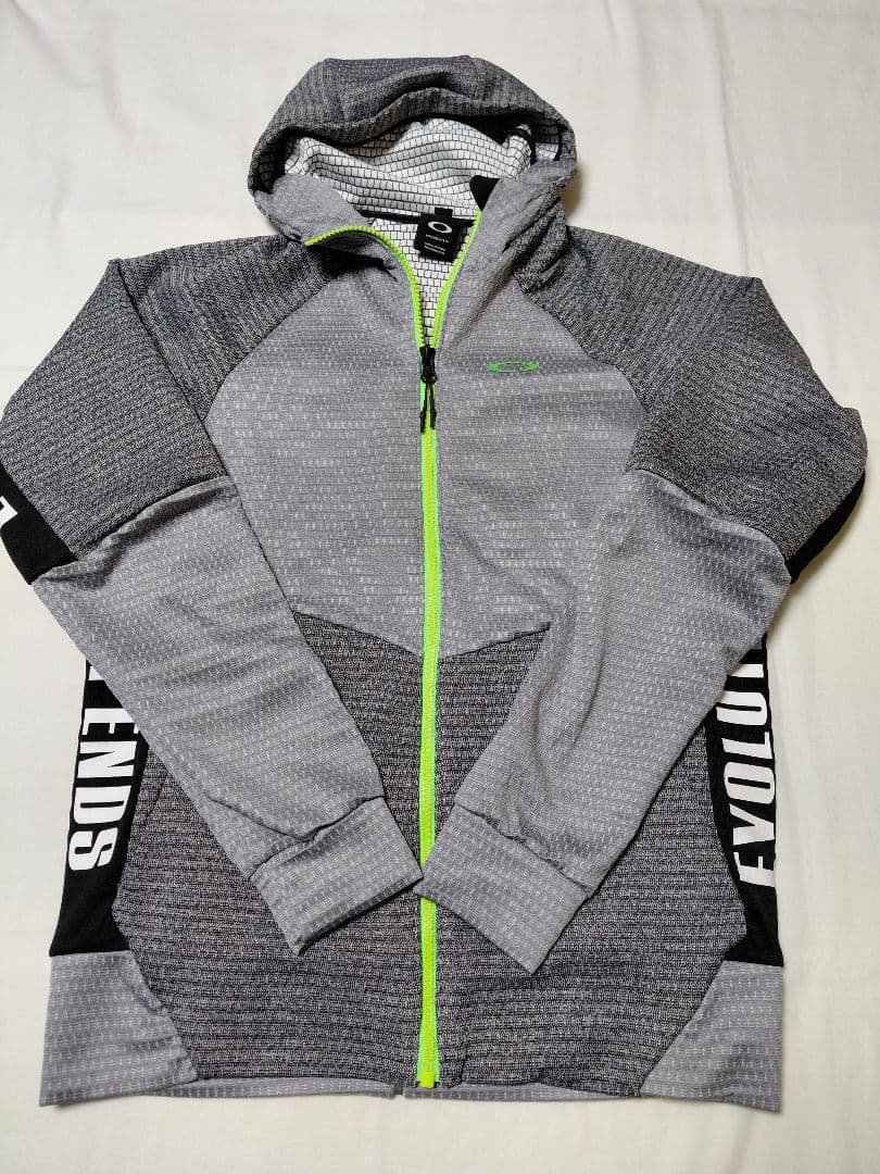 美品　OAKLEY オークリー　メンズ　ジャージ　上下　セットアップ　グレー