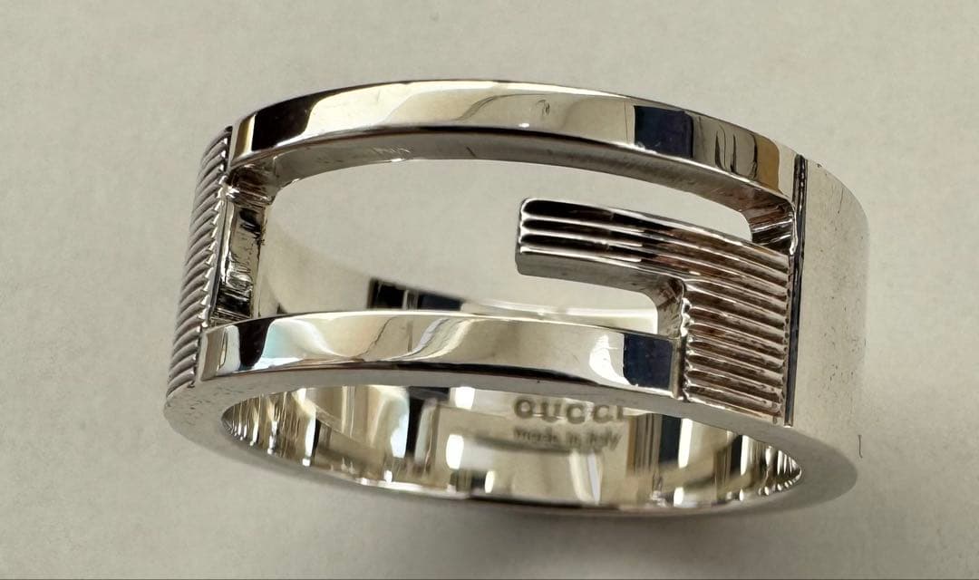 ビビ　GUCCI シルバーアクセサリー セット（ブレスレット＋リング）