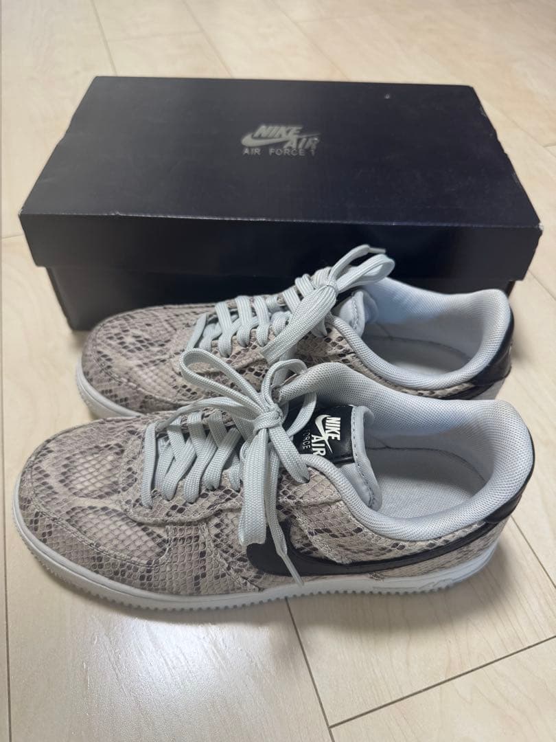 Nike Air Force 1 スネークスキン
