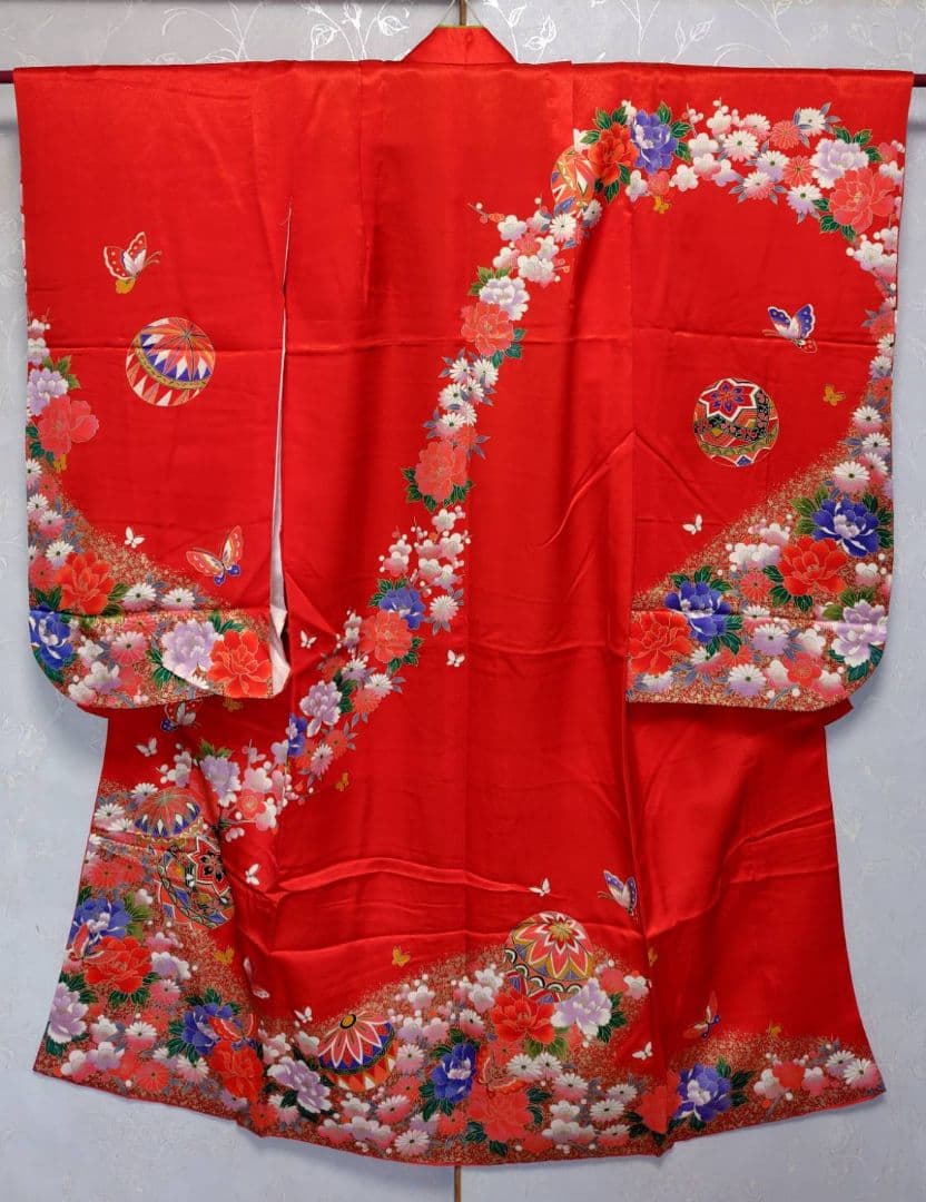 RK552子供着物着丈133センチ裄丈51センチ正絹めちゃくちゃ綺麗美品