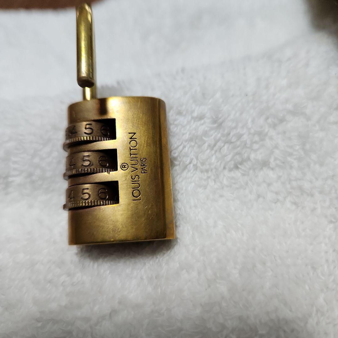 LOUIS VUITTON コンビネーションロック 南京錠