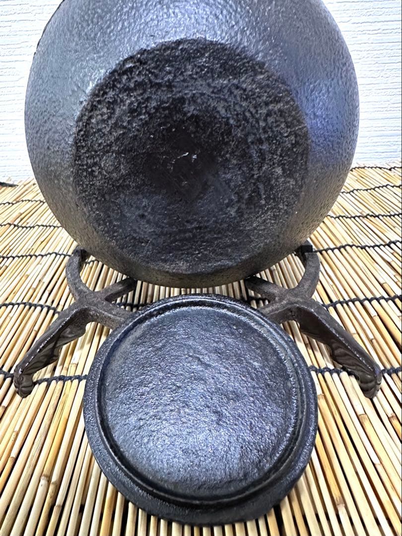 未使用品コンディション　南部釜師造　天明形１２型アラレ 鉄瓶 南部鉄瓶 南部鉄器