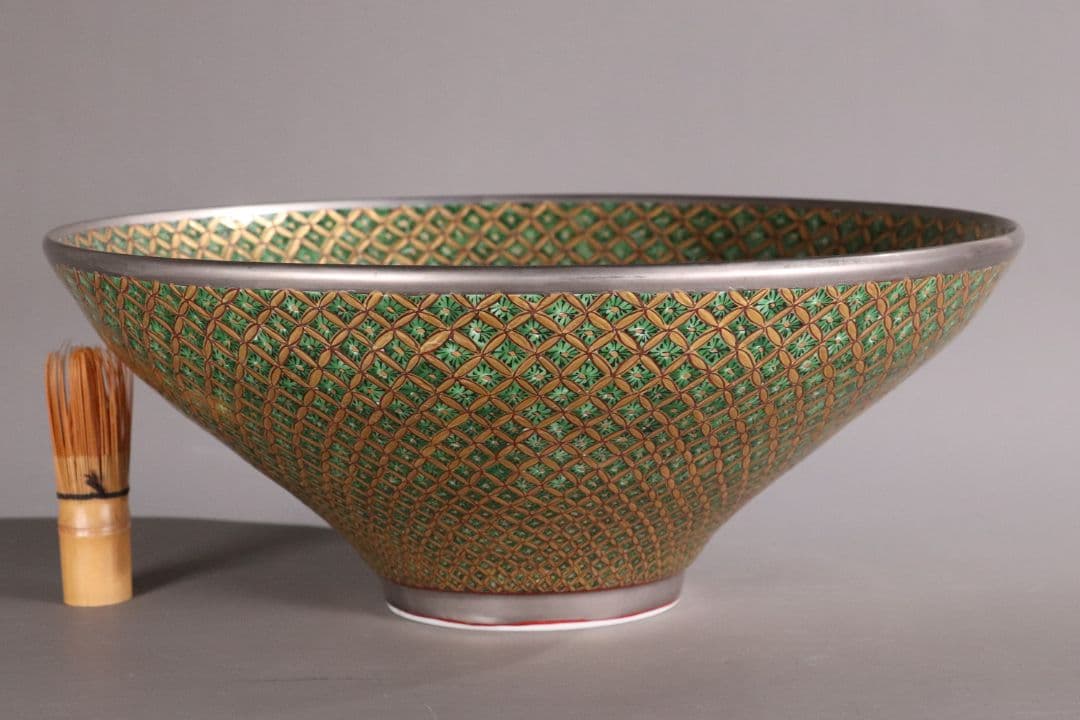 有田焼 龍右衛門 染錦金地紋 深鉢 幅40cm 小紋づくし 大鉢 MA203