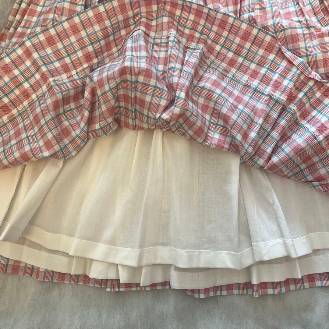 アマイア　シャーリング 刺繍　タグ付き　新品　半袖　襟付き　８歳