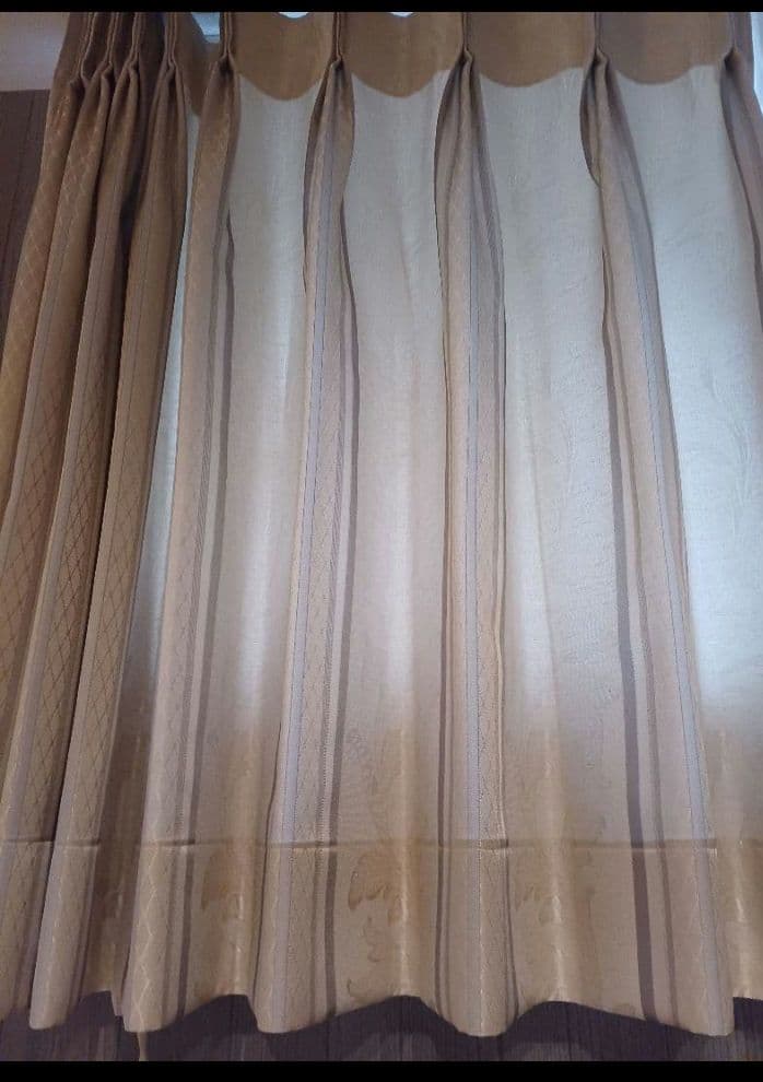 カーテン　丈208cm×幅187cm　2倍ひだ　レース　タッセル付　ベージュ