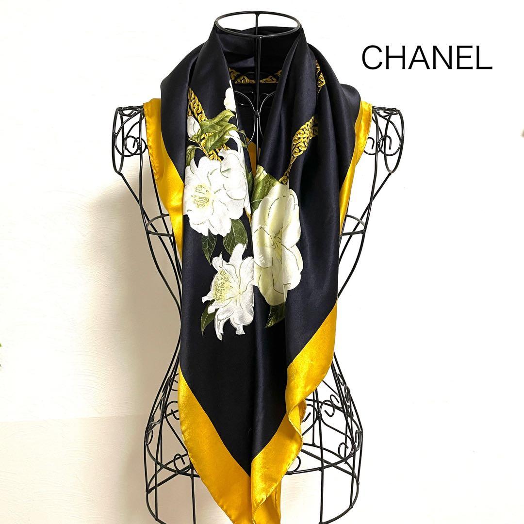 CHANEL大判シルクスカーフ カメリア柄　光沢　タグあり