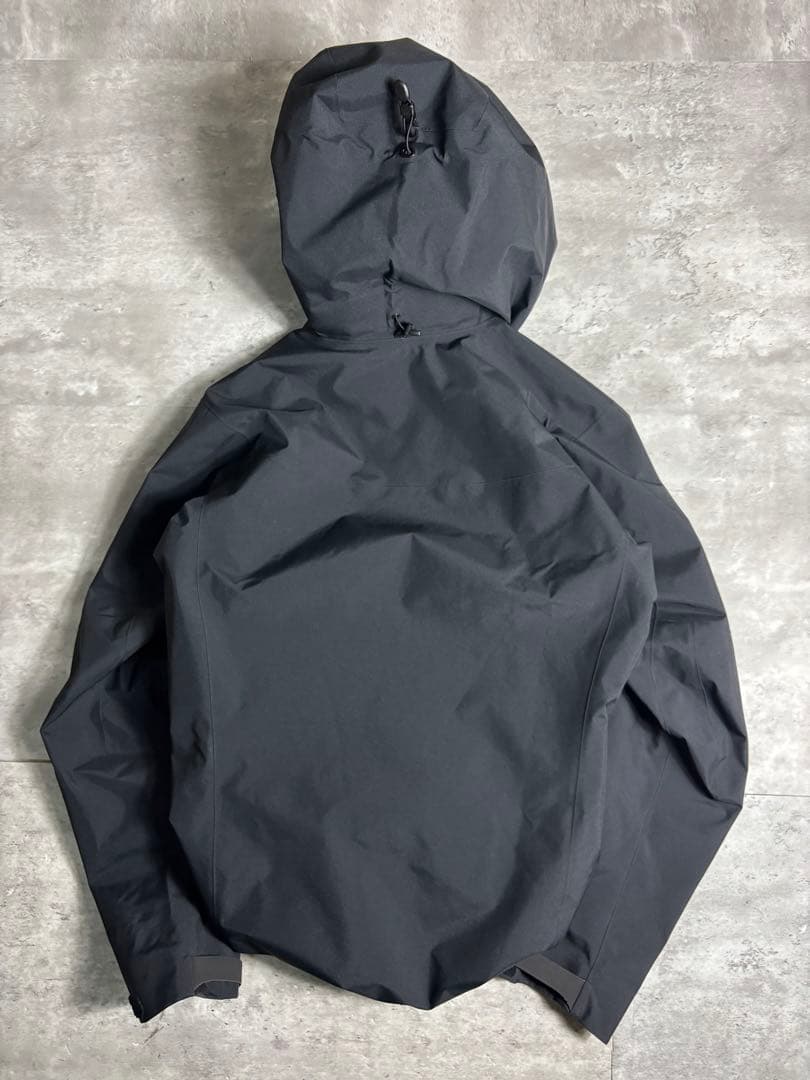現行モデル ARC'TERYX ALPHA SV JACKET