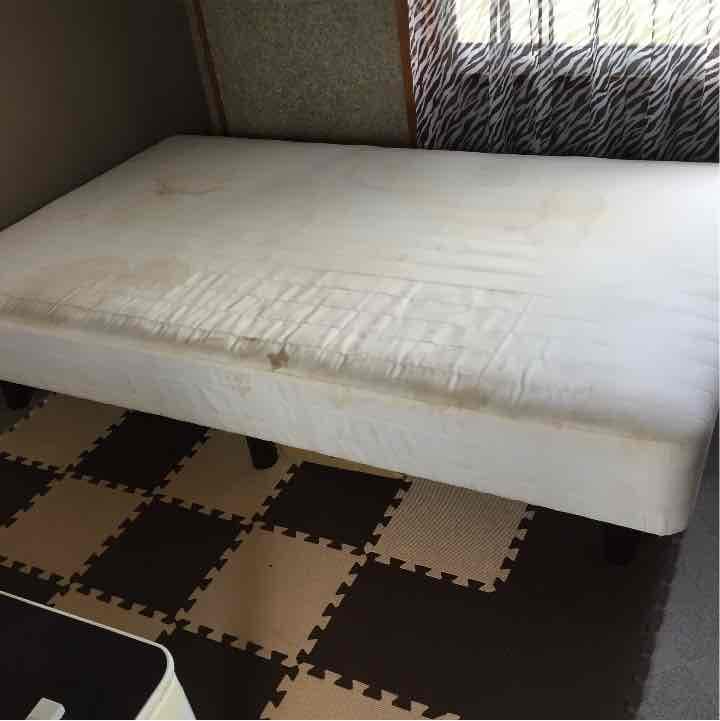 足つきベッド値引きしました。