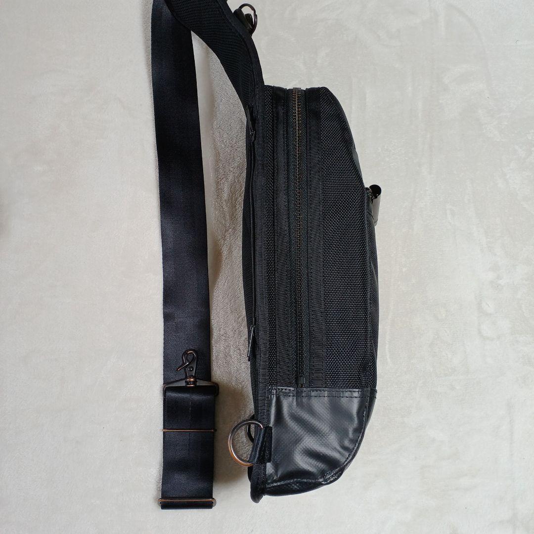 ten10 ポーター　HEATヒート ボディ、スリングバッグ 　黒